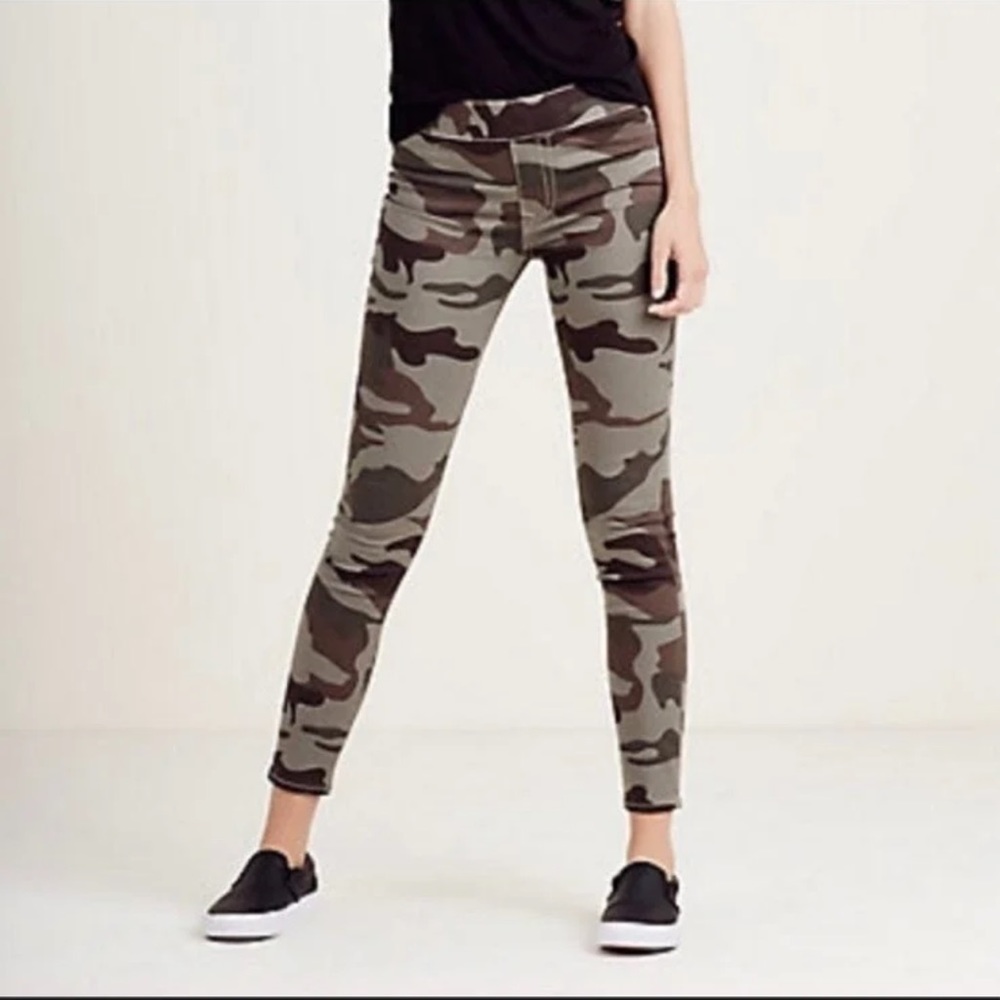 True Religion World Tour Strarlet Legging